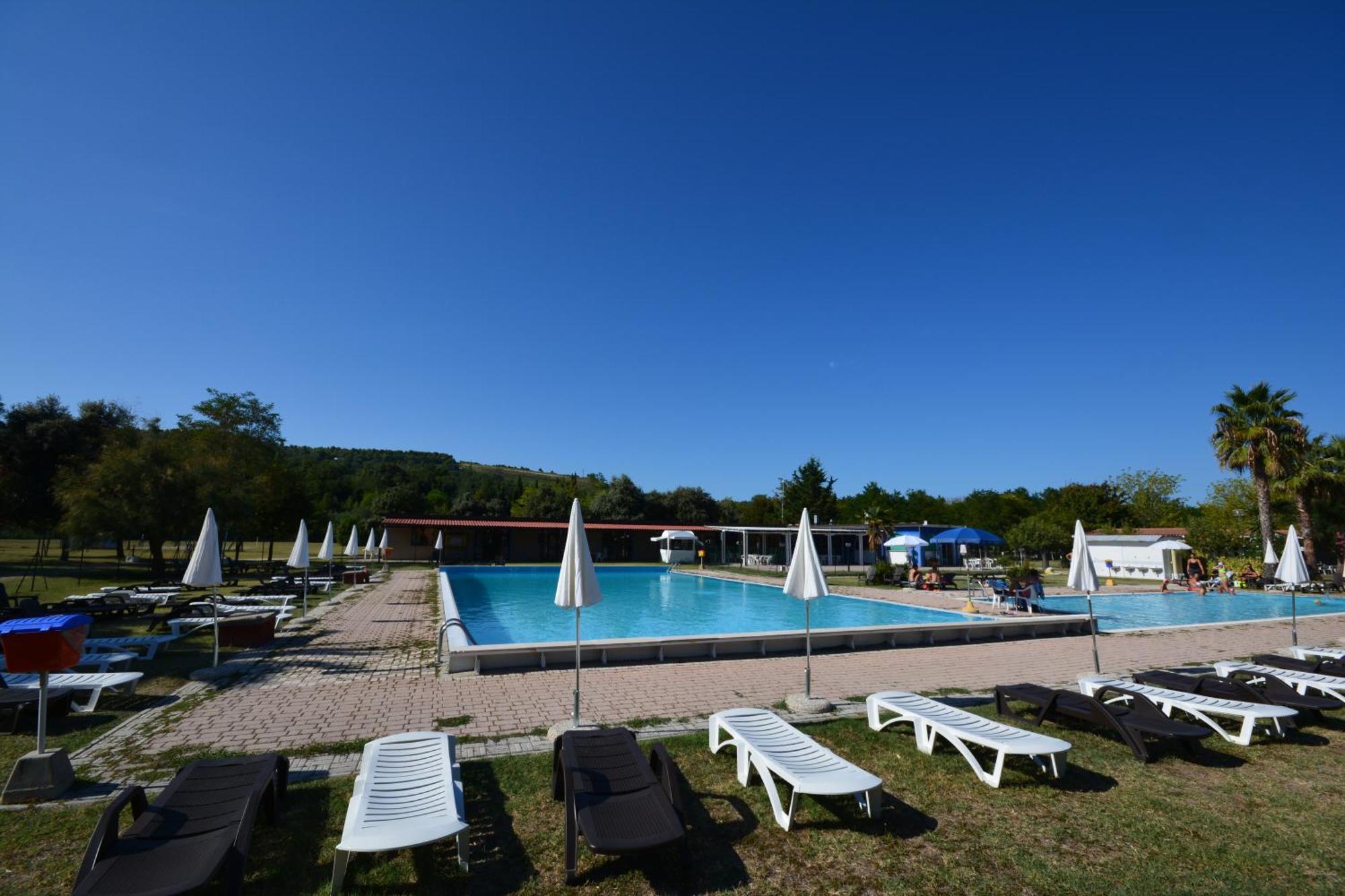 Centro Vacanze - Garden River Altidona Exterior photo